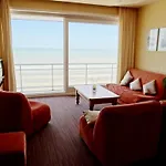 Coastal Comfort With Sea View דירה ניופורט