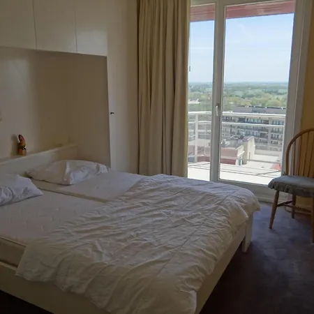 Horizon 0501 Located On The Sea Apartment