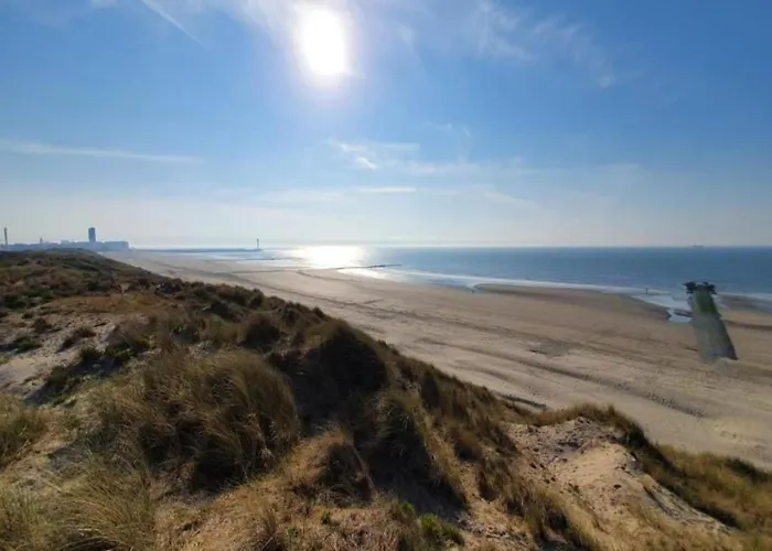 Coastal Comfort With Parking